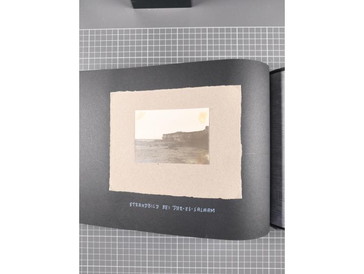 1887/1920, drei Fotoalben der Kaufmann-Familie Paul Devers aus DOA mit etlichen Original-Fotos und vielen Kopien, dabei u.a. 