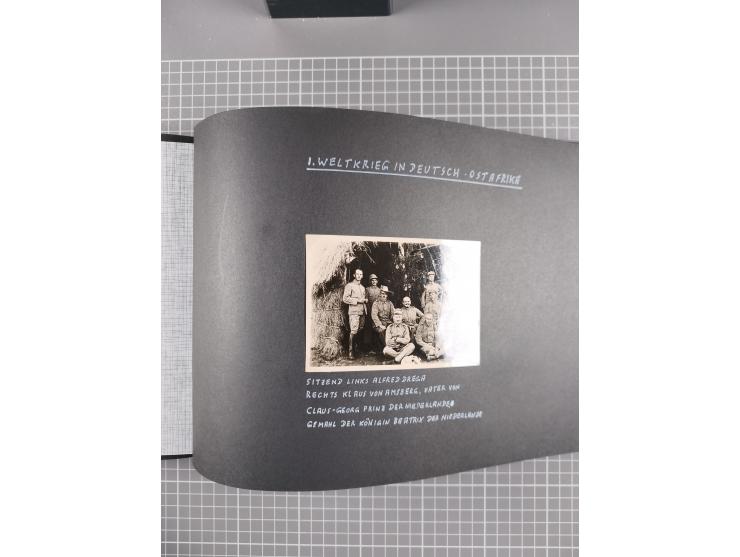 1887/1920, drei Fotoalben der Kaufmann-Familie Paul Devers aus DOA mit etlichen Original-Fotos und vielen Kopien, dabei u.a. 