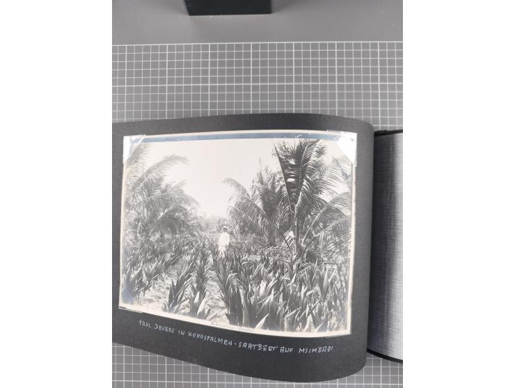 1887/1920, drei Fotoalben der Kaufmann-Familie Paul Devers aus DOA mit etlichen Original-Fotos und vielen Kopien, dabei u.a. 