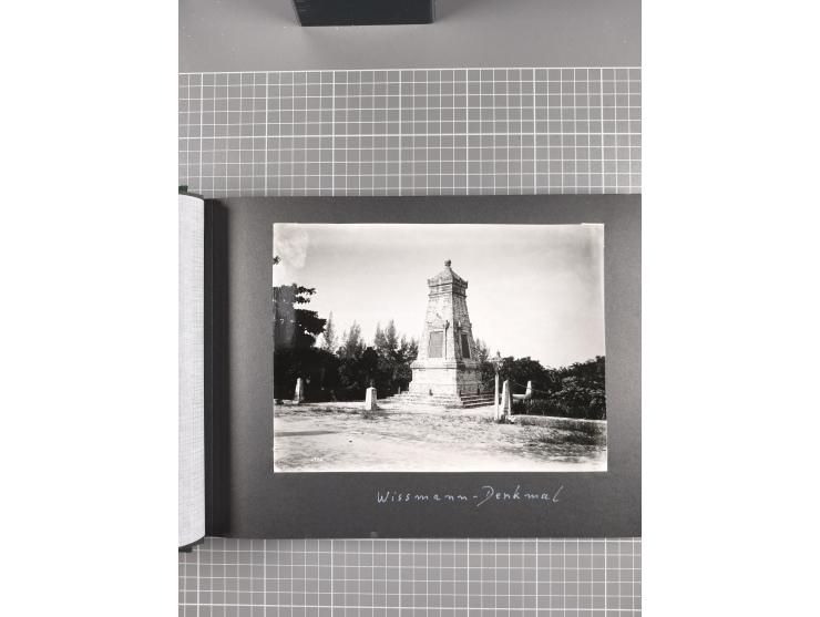 1887/1920, drei Fotoalben der Kaufmann-Familie Paul Devers aus DOA mit etlichen Original-Fotos und vielen Kopien, dabei u.a. 