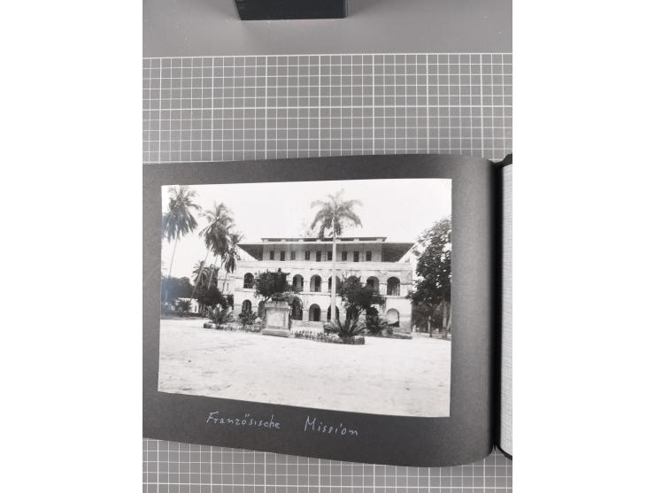 1887/1920, drei Fotoalben der Kaufmann-Familie Paul Devers aus DOA mit etlichen Original-Fotos und vielen Kopien, dabei u.a. 