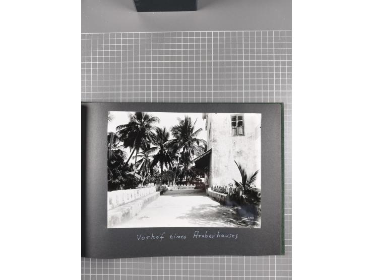 1887/1920, drei Fotoalben der Kaufmann-Familie Paul Devers aus DOA mit etlichen Original-Fotos und vielen Kopien, dabei u.a. 