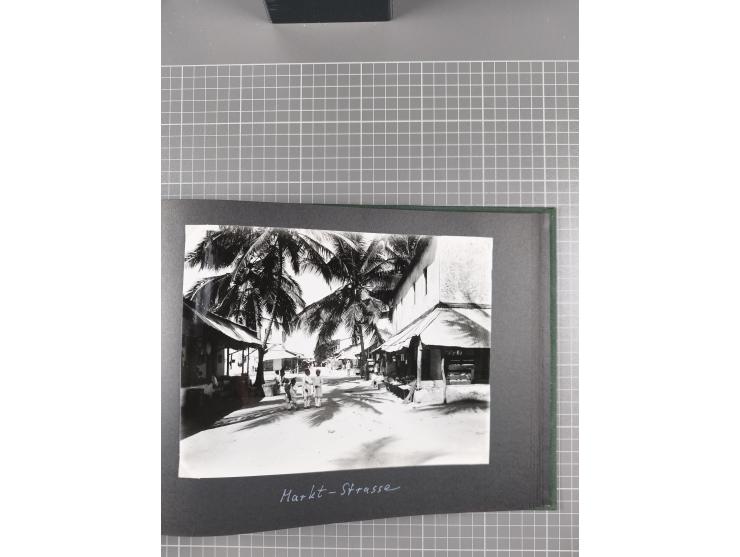 1887/1920, drei Fotoalben der Kaufmann-Familie Paul Devers aus DOA mit etlichen Original-Fotos und vielen Kopien, dabei u.a. 