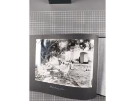 1887/1920, drei Fotoalben der Kaufmann-Familie Paul Devers aus DOA mit etlichen Original-Fotos und vielen Kopien, dabei u.a. 