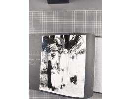 1887/1920, drei Fotoalben der Kaufmann-Familie Paul Devers aus DOA mit etlichen Original-Fotos und vielen Kopien, dabei u.a. 