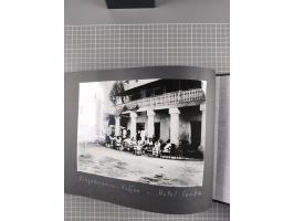 1887/1920, drei Fotoalben der Kaufmann-Familie Paul Devers aus DOA mit etlichen Original-Fotos und vielen Kopien, dabei u.a. 