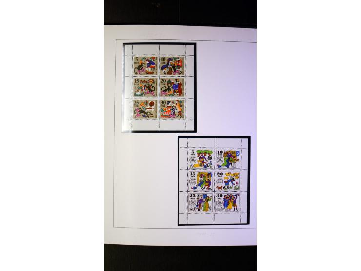 1945/90, postfrische und etwas gestempelte Sammlung mit FDC, dabei SBZ Mi.-Nr. Bl.1X, 4, 5X (2), 5Y (2), 5S, 6 (4), DDR Bl.7 