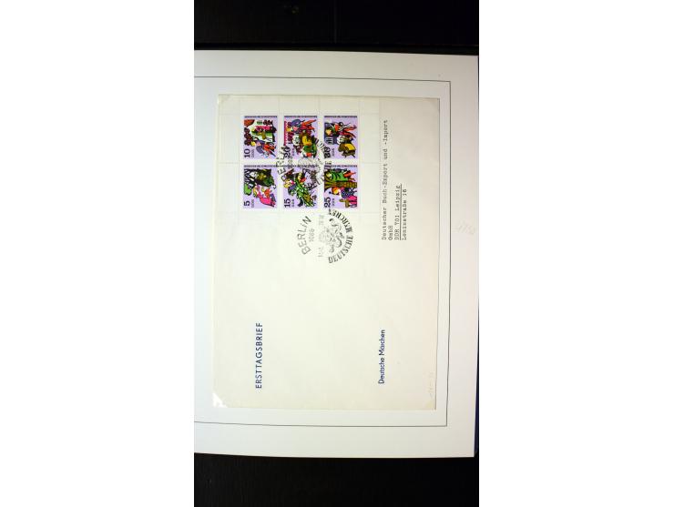1945/90, postfrische und etwas gestempelte Sammlung mit FDC, dabei SBZ Mi.-Nr. Bl.1X, 4, 5X (2), 5Y (2), 5S, 6 (4), DDR Bl.7 