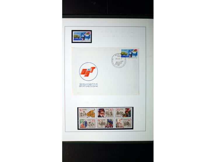 1945/90, postfrische und etwas gestempelte Sammlung mit FDC, dabei SBZ Mi.-Nr. Bl.1X, 4, 5X (2), 5Y (2), 5S, 6 (4), DDR Bl.7 