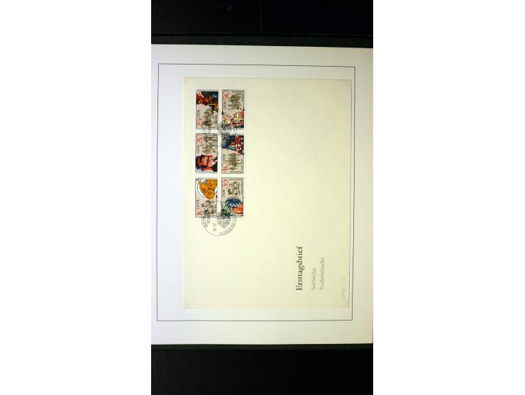 1945/90, postfrische und etwas gestempelte Sammlung mit FDC, dabei SBZ Mi.-Nr. Bl.1X, 4, 5X (2), 5Y (2), 5S, 6 (4), DDR Bl.7 