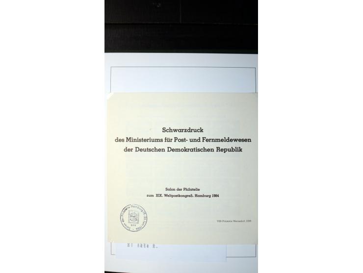 1945/90, postfrische und etwas gestempelte Sammlung mit FDC, dabei SBZ Mi.-Nr. Bl.1X, 4, 5X (2), 5Y (2), 5S, 6 (4), DDR Bl.7 