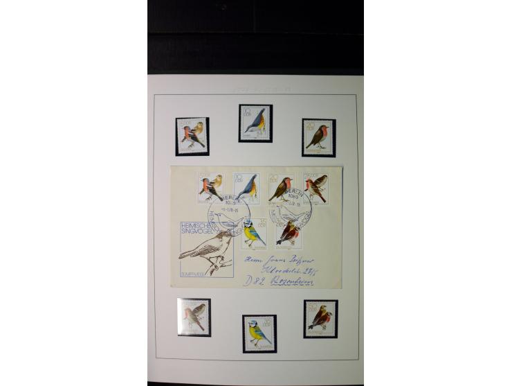 1945/90, postfrische und etwas gestempelte Sammlung mit FDC, dabei SBZ Mi.-Nr. Bl.1X, 4, 5X (2), 5Y (2), 5S, 6 (4), DDR Bl.7 