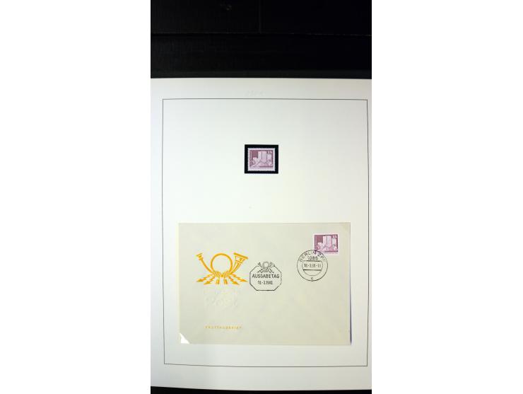 1945/90, postfrische und etwas gestempelte Sammlung mit FDC, dabei SBZ Mi.-Nr. Bl.1X, 4, 5X (2), 5Y (2), 5S, 6 (4), DDR Bl.7 