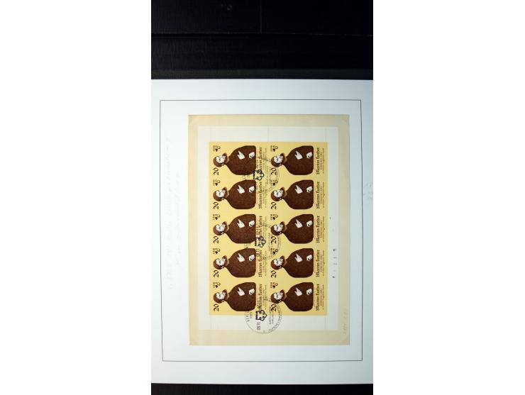 1945/90, postfrische und etwas gestempelte Sammlung mit FDC, dabei SBZ Mi.-Nr. Bl.1X, 4, 5X (2), 5Y (2), 5S, 6 (4), DDR Bl.7 