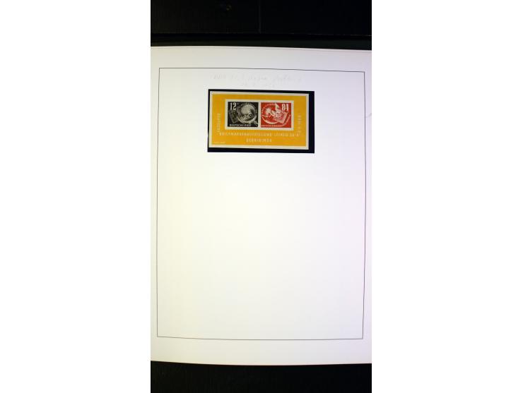 1945/90, postfrische und etwas gestempelte Sammlung mit FDC, dabei SBZ Mi.-Nr. Bl.1X, 4, 5X (2), 5Y (2), 5S, 6 (4), DDR Bl.7 