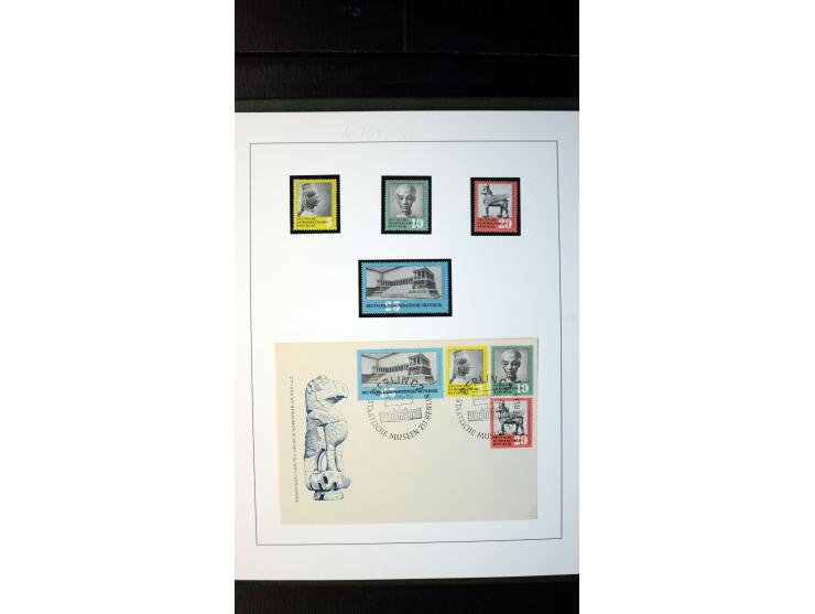 1945/90, postfrische und etwas gestempelte Sammlung mit FDC, dabei SBZ Mi.-Nr. Bl.1X, 4, 5X (2), 5Y (2), 5S, 6 (4), DDR Bl.7 
