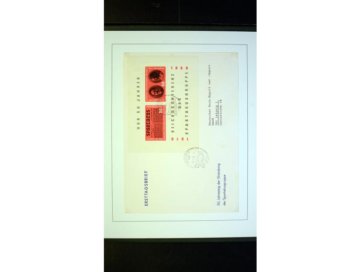 1945/90, postfrische und etwas gestempelte Sammlung mit FDC, dabei SBZ Mi.-Nr. Bl.1X, 4, 5X (2), 5Y (2), 5S, 6 (4), DDR Bl.7 