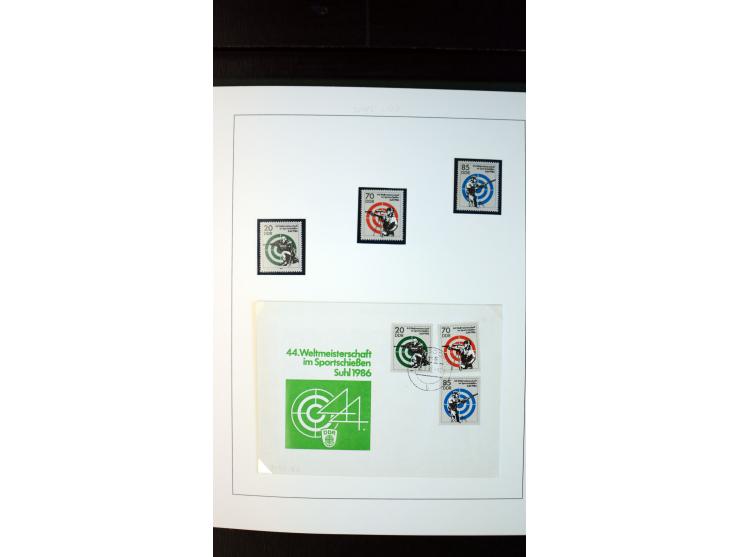 1945/90, postfrische und etwas gestempelte Sammlung mit FDC, dabei SBZ Mi.-Nr. Bl.1X, 4, 5X (2), 5Y (2), 5S, 6 (4), DDR Bl.7 
