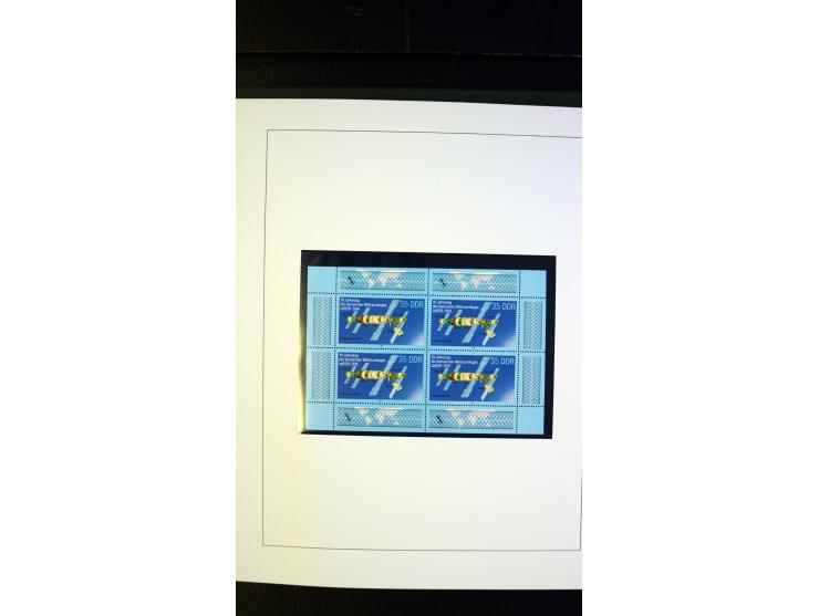 1945/90, postfrische und etwas gestempelte Sammlung mit FDC, dabei SBZ Mi.-Nr. Bl.1X, 4, 5X (2), 5Y (2), 5S, 6 (4), DDR Bl.7 