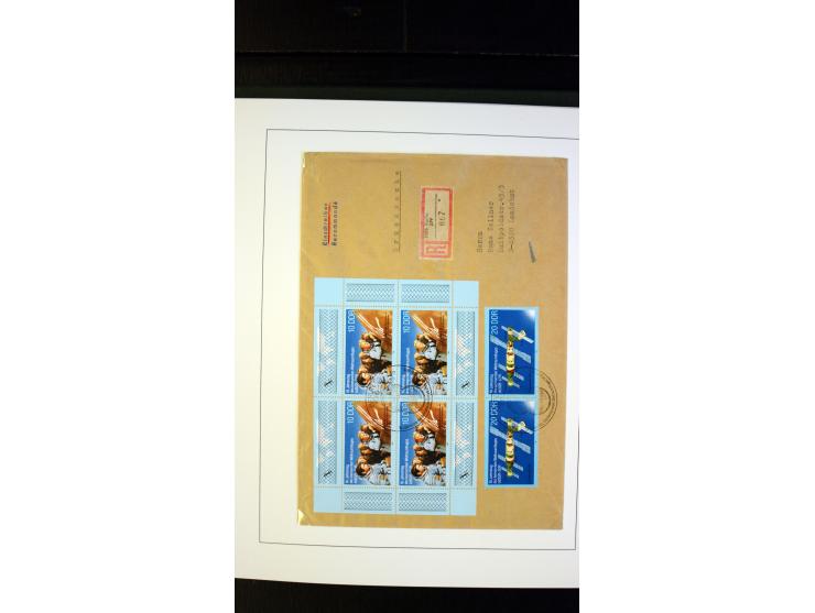 1945/90, postfrische und etwas gestempelte Sammlung mit FDC, dabei SBZ Mi.-Nr. Bl.1X, 4, 5X (2), 5Y (2), 5S, 6 (4), DDR Bl.7 