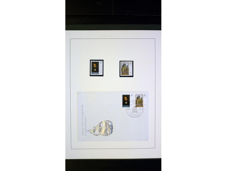 1945/90, postfrische und etwas gestempelte Sammlung mit FDC, dabei SBZ Mi.-Nr. Bl.1X, 4, 5X (2), 5Y (2), 5S, 6 (4), DDR Bl.7 