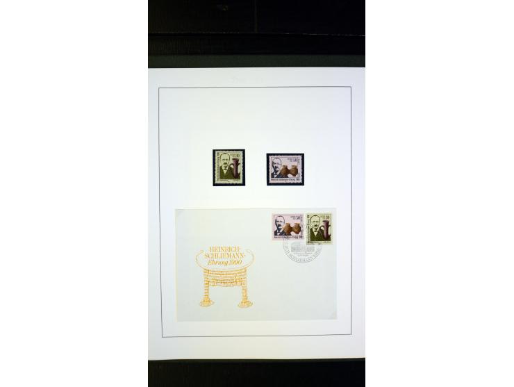 1945/90, postfrische und etwas gestempelte Sammlung mit FDC, dabei SBZ Mi.-Nr. Bl.1X, 4, 5X (2), 5Y (2), 5S, 6 (4), DDR Bl.7 