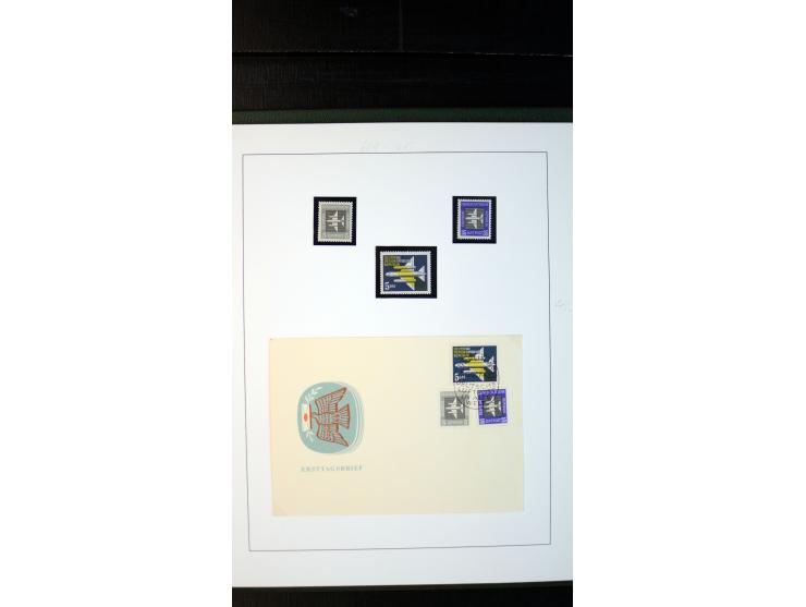 1945/90, postfrische und etwas gestempelte Sammlung mit FDC, dabei SBZ Mi.-Nr. Bl.1X, 4, 5X (2), 5Y (2), 5S, 6 (4), DDR Bl.7 