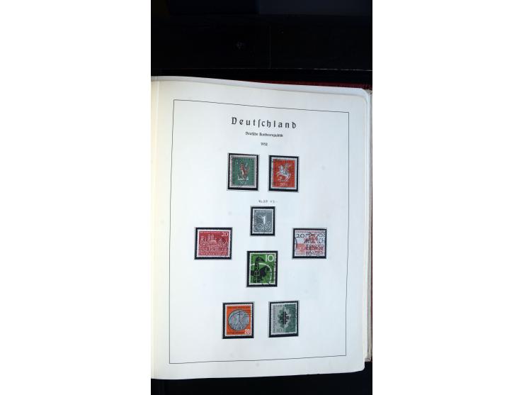 1945/61, ungebrauchte/postfrische und gestempelte Sammlung ab SBZ mit besseren Werten dabei Mi.-Nr. 8y, BIa, Block 1t, Block 