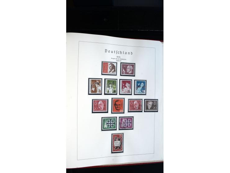 1945/61, ungebrauchte/postfrische und gestempelte Sammlung ab SBZ mit besseren Werten dabei Mi.-Nr. 8y, BIa, Block 1t, Block 