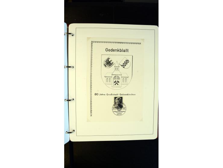 GELSENKIRCHEN: 1860/2000 (ca.), Sammlung ab Preußen in vier Alben, dabei interessante Frankaturen und Stempel, R-Briefe, Luft