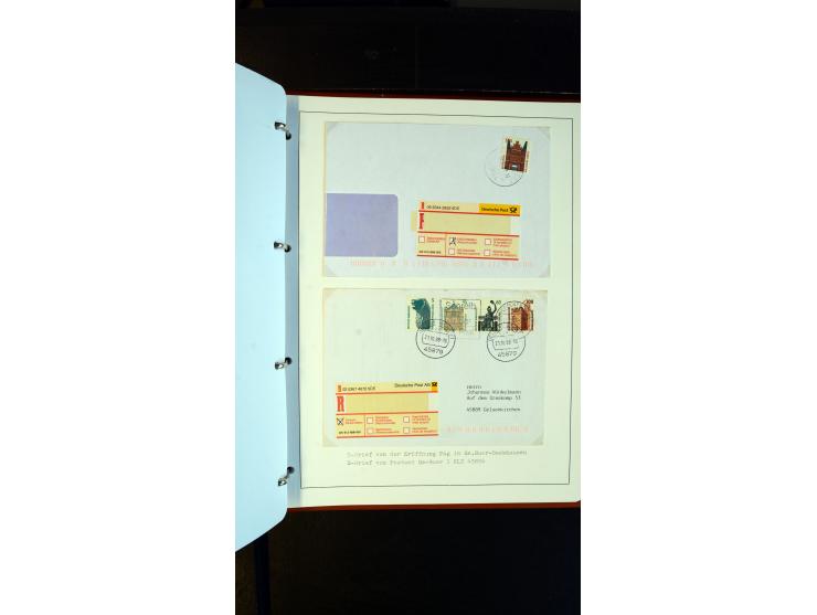 GELSENKIRCHEN: 1860/2000 (ca.), Sammlung ab Preußen in vier Alben, dabei interessante Frankaturen und Stempel, R-Briefe, Luft