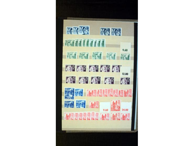 1945/49, postfrischer, ungebrauchter und gestempelter Bestand mit vielen guten Werten, Sätzen und Blocks, etliches sign. Schl