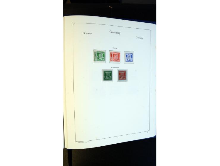 1939/45, meist postfrische Sammlung mit vielen kpl. Ausgaben und Gebiete, dabei u.a. Laibach ohne Portomarken kpl. und meist 