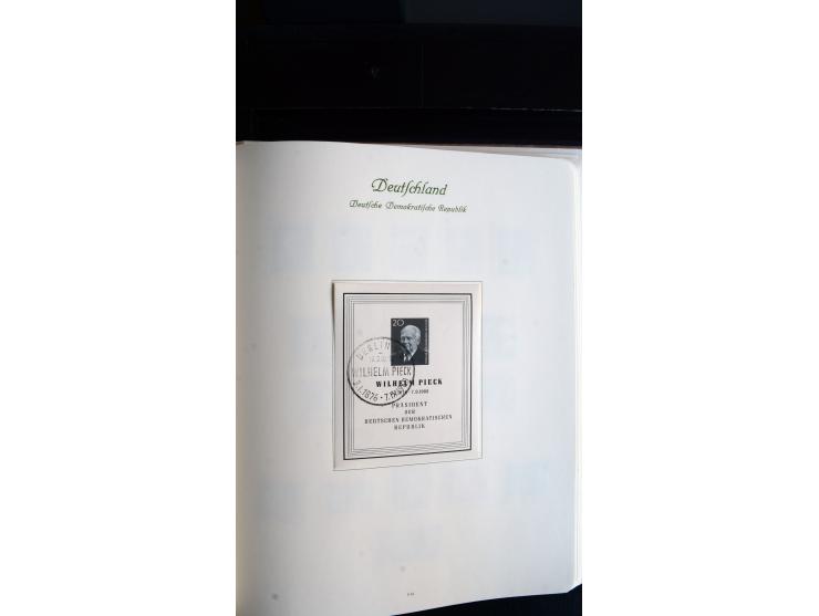 1948/65, gestempelte Sammlungen von Bund, Berlin, DDR und Saarland in zwei Vordruckalben, in den Hauptnummern bis auf Berlin 