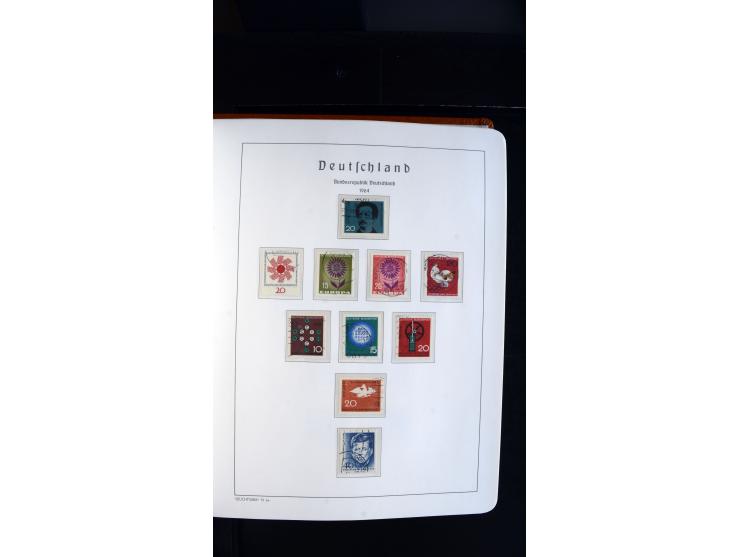 1949/78, postfrische kpl. Sammlung und gestempelte kpl. Sammlung in 2 Leuchtturm-Alben