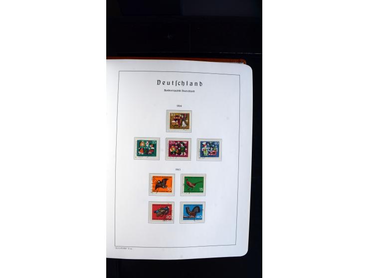 1949/78, postfrische kpl. Sammlung und gestempelte kpl. Sammlung in 2 Leuchtturm-Alben