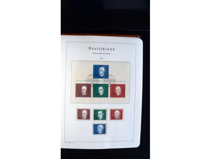 1949/78, postfrische kpl. Sammlung und gestempelte kpl. Sammlung in 2 Leuchtturm-Alben