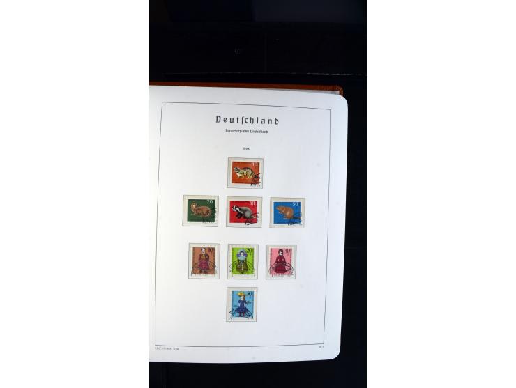 1949/78, postfrische kpl. Sammlung und gestempelte kpl. Sammlung in 2 Leuchtturm-Alben