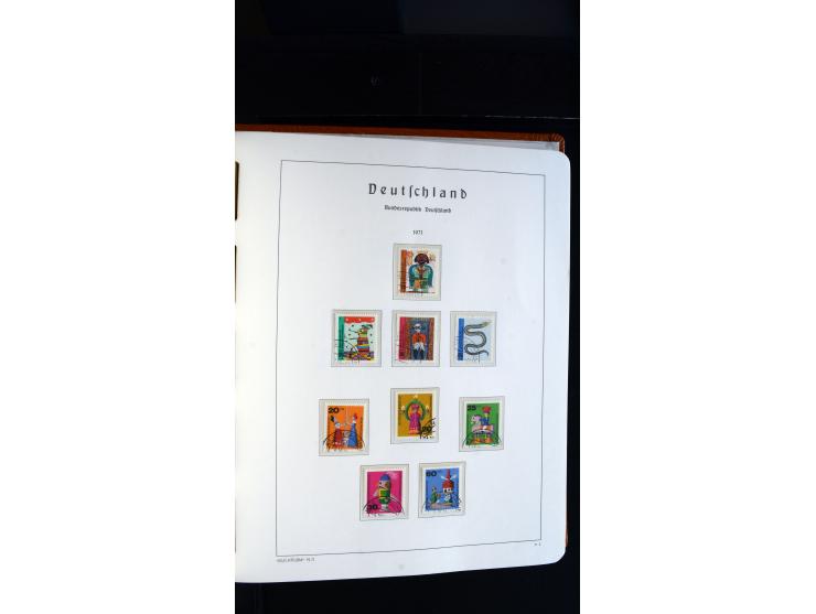 1949/78, postfrische kpl. Sammlung und gestempelte kpl. Sammlung in 2 Leuchtturm-Alben