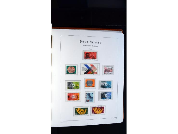 1949/78, postfrische kpl. Sammlung und gestempelte kpl. Sammlung in 2 Leuchtturm-Alben