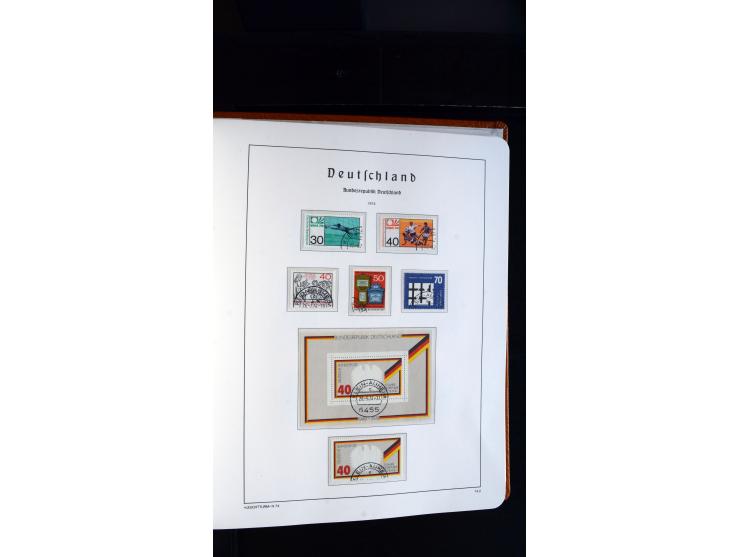 1949/78, postfrische kpl. Sammlung und gestempelte kpl. Sammlung in 2 Leuchtturm-Alben