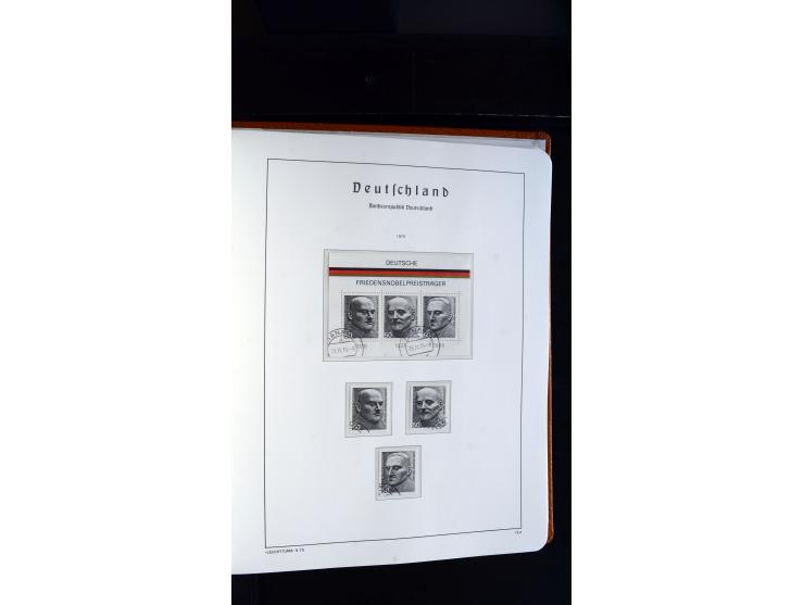 1949/78, postfrische kpl. Sammlung und gestempelte kpl. Sammlung in 2 Leuchtturm-Alben