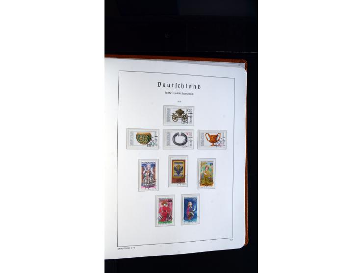 1949/78, postfrische kpl. Sammlung und gestempelte kpl. Sammlung in 2 Leuchtturm-Alben