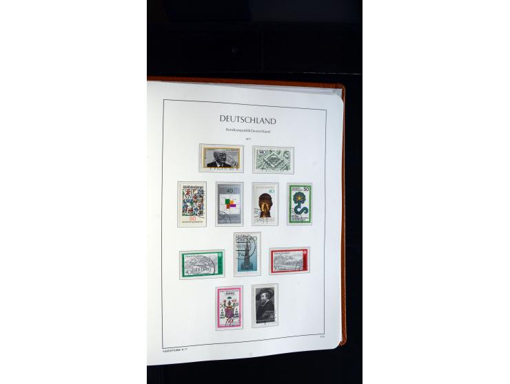 1949/78, postfrische kpl. Sammlung und gestempelte kpl. Sammlung in 2 Leuchtturm-Alben