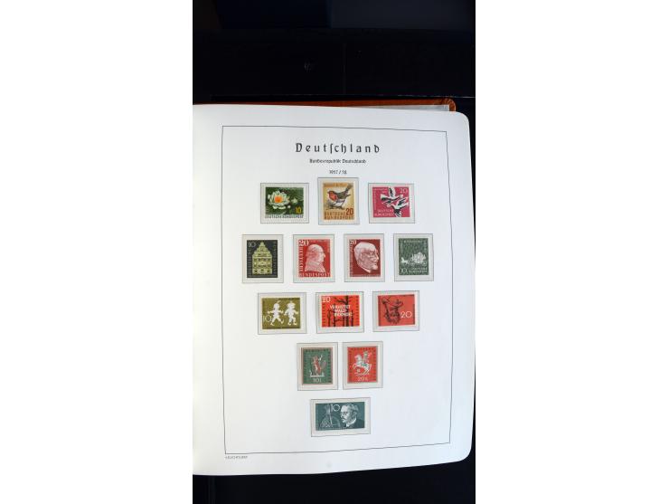 1949/78, postfrische kpl. Sammlung und gestempelte kpl. Sammlung in 2 Leuchtturm-Alben