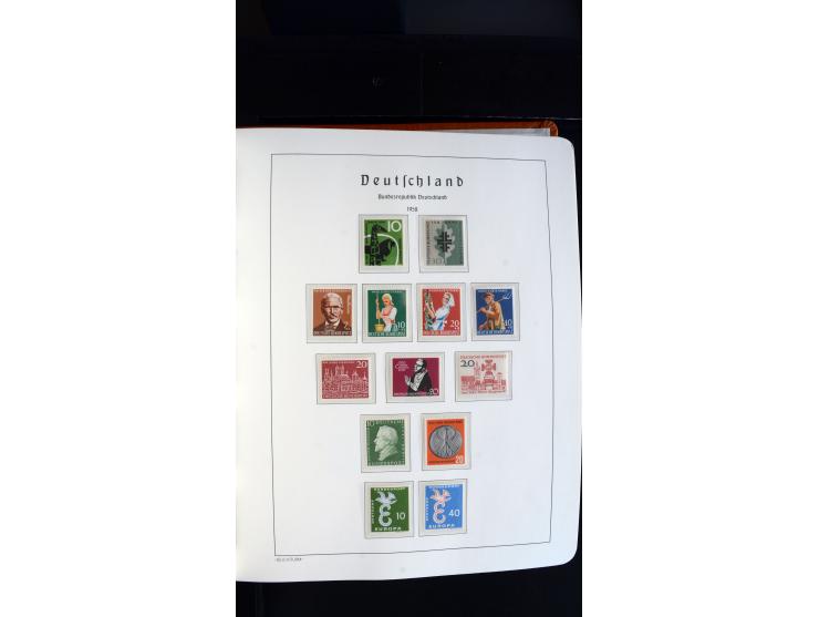 1949/78, postfrische kpl. Sammlung und gestempelte kpl. Sammlung in 2 Leuchtturm-Alben