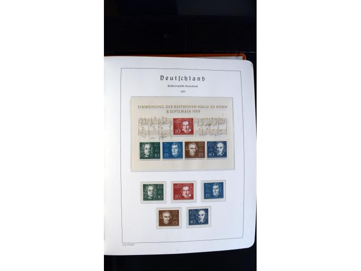 1949/78, postfrische kpl. Sammlung und gestempelte kpl. Sammlung in 2 Leuchtturm-Alben