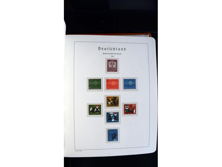 1949/78, postfrische kpl. Sammlung und gestempelte kpl. Sammlung in 2 Leuchtturm-Alben