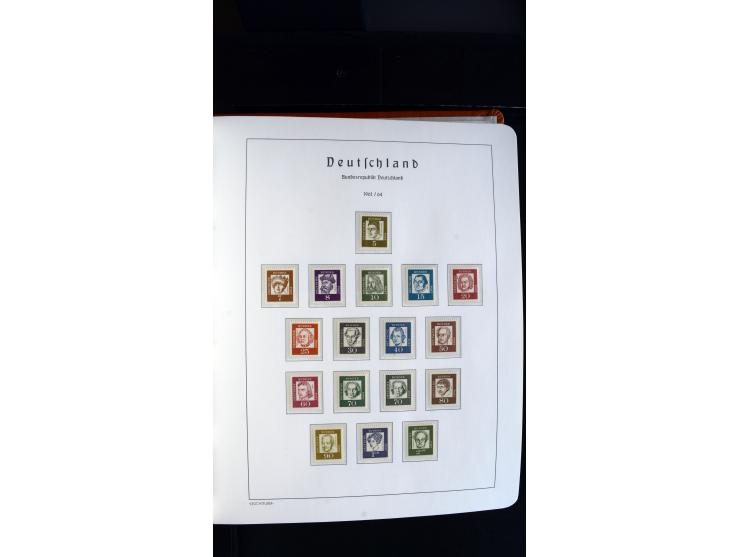 1949/78, postfrische kpl. Sammlung und gestempelte kpl. Sammlung in 2 Leuchtturm-Alben