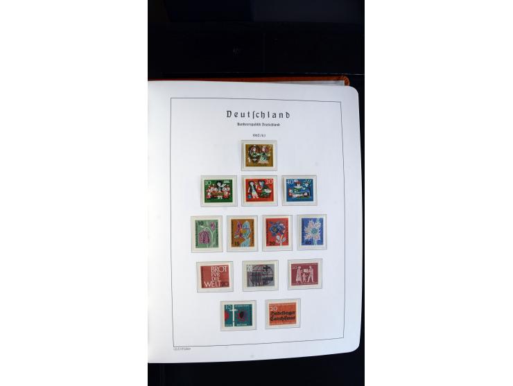 1949/78, postfrische kpl. Sammlung und gestempelte kpl. Sammlung in 2 Leuchtturm-Alben